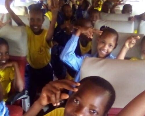 girlsonbus